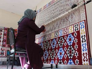 Şırnak Kilimleri Finlandiya, İ̇ran Ve Irak’a Pazarında
