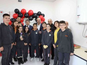 Mudanya Belediyesi’nden Öğrencilere Fen Bilimleri Laboratuvarı