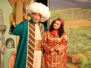 ‘Nasreddin Dede’ Oyunu Yoğun İlgi Gördü