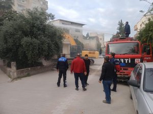 Osmaniye’de Metruk Binalar Yıkılıyor