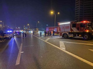 Sancaktepe Tem’de Cip İle Otomobil Çarpıştı: 1 Yaralı