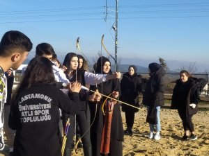 Kastamonu’da “Orta Çağ’daki Türk Milli Kimliği Ve Unsurları” Konuşuldu