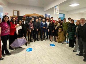 Kütahya Borsa İ̇stanbul Anadolu Lisesi’nde,” Roman Kahramanları Günü” Etkinliği