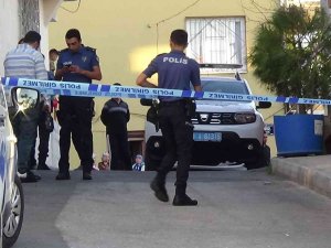 Barışmayı Kabul Etmeyince Eşini 22 Bıçak Darbesiyle Öldürmüş