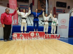 Yunusemreli Gençlerden 18 Madalya