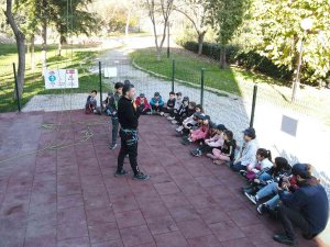 Efeler’in Olimpik Tırmanma Duvarı Küçük İzcileri Ağırladı