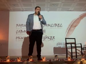 Başkan Hakanoğlu Okuduğu Şiirle Mest Etti