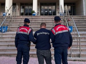 4 Ayrı Suçtan Aranıyordu, Jandarmanın Operasyonuyla Yakalandı