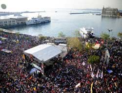 Yüzbinlerce Alevi Kadıköy'de Buluştu