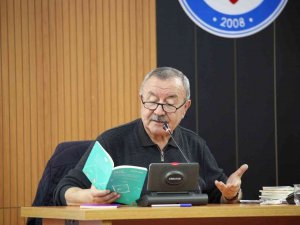 Hakkari’de "Şükrü Erbaş Söyleşi Ve İ̇mza Töreni" Düzenlendi