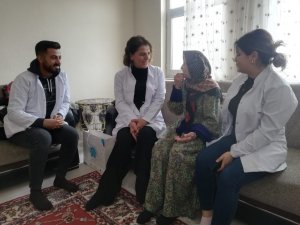Hakkari’de 200 Haneye Evde Bakım Hizmeti