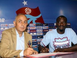 Dame N’doye Trabzonspor’a İmzayı Attı