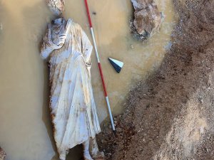 Kütahya’da ’Eros’, ’Dionysos’ Ve ’Herakles’ Heykel Başları Bulundu