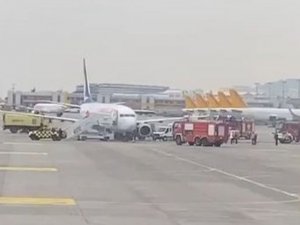 Sabiha Gökçen Havalimanına İnen Yolcu Uçağının Lastiği Patladı