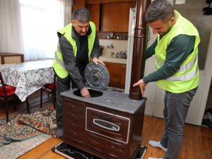 İ̇lkadım’dan 55 Aileye Soba Yardımı