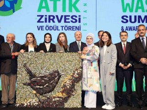 Emine Erdoğan: "Sıfır Atık Hareketi, Sizlerin Ellerinde Yükselip Tüm Dünyaya Ve Gelecek Nesillere Miras Kalacak"