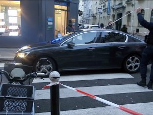 Fransa’da Polisle Göstericiler Arasında Çatışma