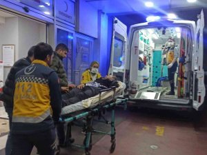 Tanımadığı Kişi Tarafından Bıçaklandı