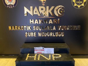 Yuttukları Uyuşturucuyu İ̇stanbul’a Götüremeden Yakalandılar
