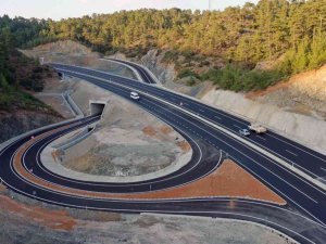 Muğla-denizli Karayolunda Çalışmalar Sürüyor