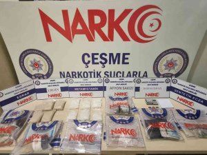 Gençleri Zehirleyeceklerdi, Polis Kıskıvrak Yakaladı