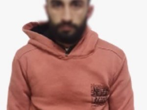 Silah Zoruyla Bir Vatandaşın Cep Telefonu Ve Cüzdanını Çalan 3 Şahıstan 2’si Yakalandı