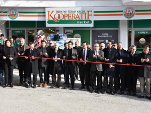 Hakkari’de Tarım Kredi Kooperatif Marketi Açıldı