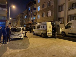 Ümraniye’de Kadın Kaçırma İddiasında Baba Ve Amca Eve Geldi, Kapıya Ateş Etti