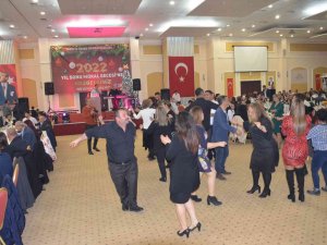 Didim Belediyesi Personeli Yıl Sonu Yemeğinde Bir Araya Geldi
