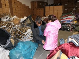 Kayapınar Belediyesi 300 Yetim Ve Öksüz Çocuğu Sevindirdi