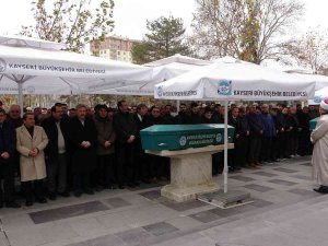 Özdemir, Son Yolculuğuna Uğurlandı