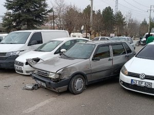 Tavşanlı’da Zincirleme Trafik Kazası: 1 Yaralı