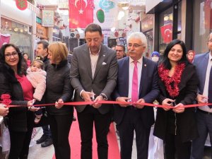 Bandırma’da El Emeği Yılbaşı Alışveriş Günleri Başladı