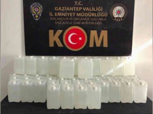 Polis Yılbaşı Öncesi 350 Litre Kaçak Alkol Ele Geçirildi