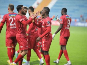 Sivasspor Süper Lig’de 800 Puana Ulaştı