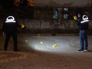 Sokaktaki Tartışma Kanlı Bitti: 1 Yaralı