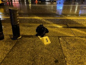Bağdat Caddesi’nde Yolun Karşısına Geçmek İsteyen Yayaya Çarpan Otomobil Kamerada: 1 Ölü