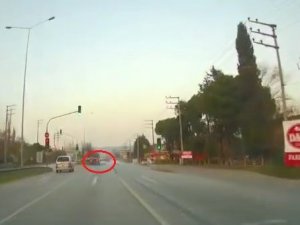 Bursa’da Trafik Kazaları Kameralara Yansıdı