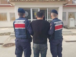 Aranan Şahıslar Jandarmadan Kaçamadı: 3 Yakalama