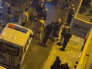 Kaza Sonrası Kadın Sürücüye Hakaret Edip, Polisle Kavga Ettiler