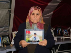 Hdp Ve Pkk Mağduru Aileler Bin 210 Gündür Evlatlarının Yolunu Gözlüyor