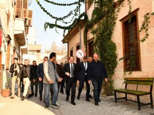 Vali Pehlivan, Tarihi Yapılardaki Restorasyon Çalışmalarını İnceledi