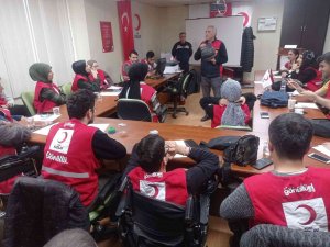 Siirt Belediyesinden Türk Kızılay Üyelerine Yangın Eğitimi