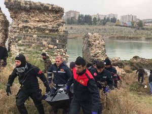 Dicle Nehri’ne Atlayan Gencin Cansız Bedenine Ulaşıldı