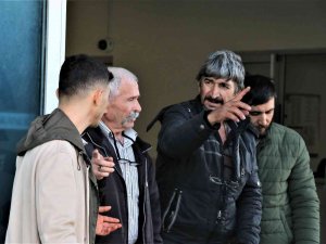 (Düzeltme) Bugün Servis Edilen "Üniversite Mezunu 23 Yaşındaki Emine Kalp Krizine Yenik Düştü" Başlıklı Haberimizde, Hayatını Kaybeden Emine Karayılan’ın Fotoğrafları Olarak Servis Edilen 2 Kare, Kaynağından İptal 