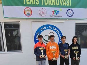 16 Yaşındaki Muğlalı Tenisçi Türkiye’yi Temsil Edecek