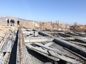 Hayvan Hastanesi İnşaatı Hızla Devam Ediyor