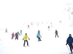 Sezonu Açan Erciyes’te Hafta Sonu Yoğunluğu
