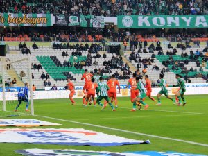 Spor Toto Süper Lig: Konyaspor: 1 - Alanyaspor: 0 (İ̇lk Yarı)