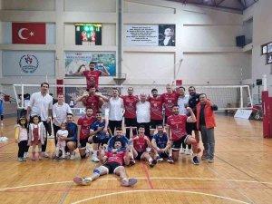 Türkiye Erkekler Voleybol 1. Ligi: Alanya Belediyespor: 3 - İ̇stanbul Okyanus Koleji Spor Kulübü: 0